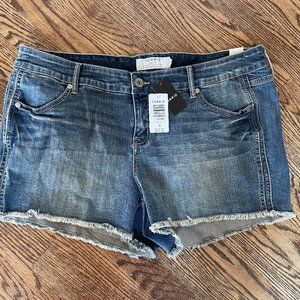 TORRID Women's Denim Shorts NWT Size 18